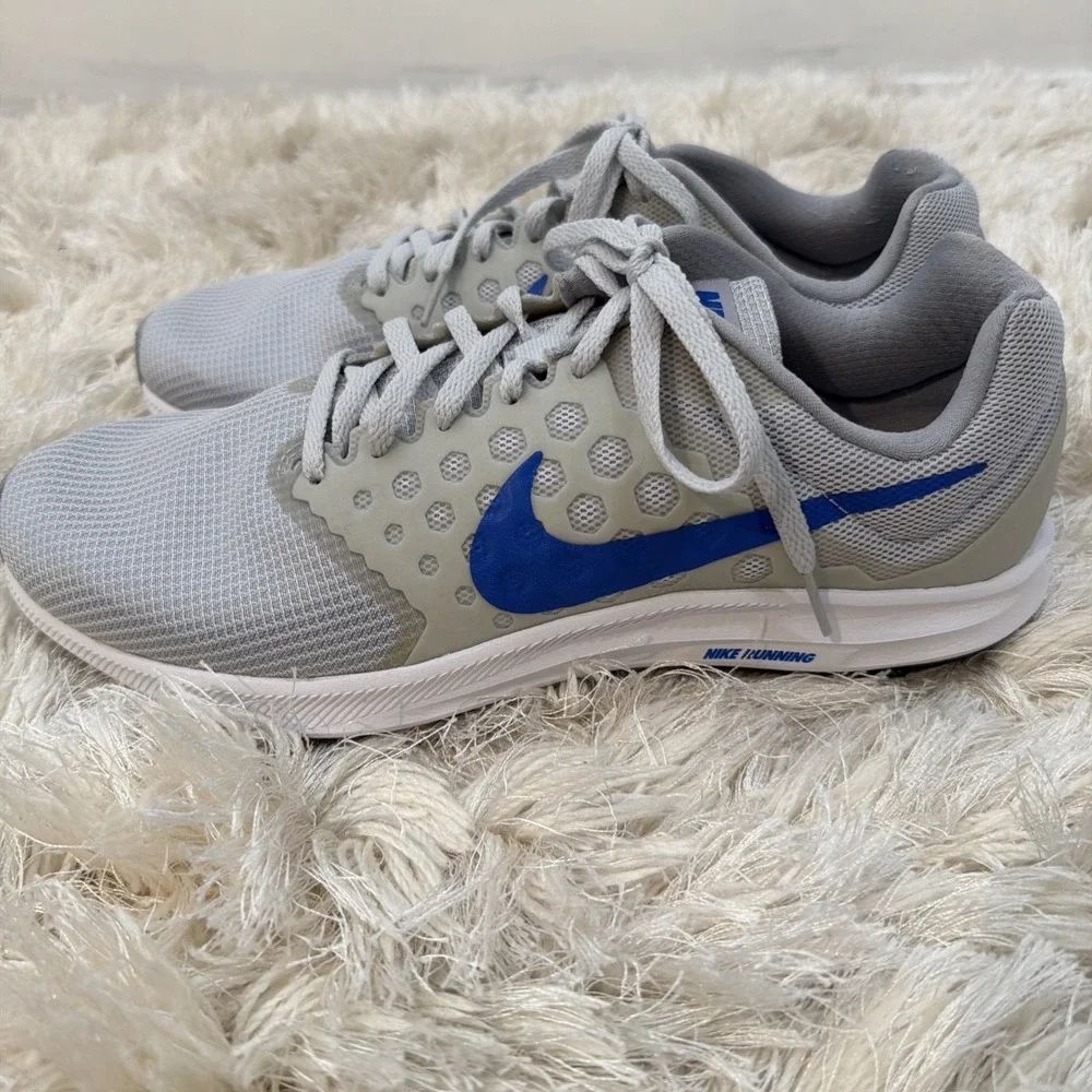 Nike‎ Downshifter 7 Running Shoe Pure Platinum Medium Blue Wolf Grey Size 10
